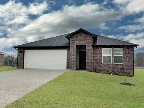 3125 N Rooster St, Siloam Springs, AR 72761