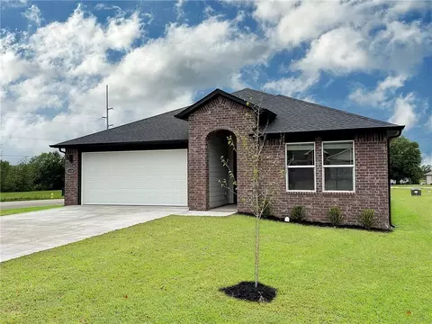 3100 N Bella St, Siloam Springs, AR 72761