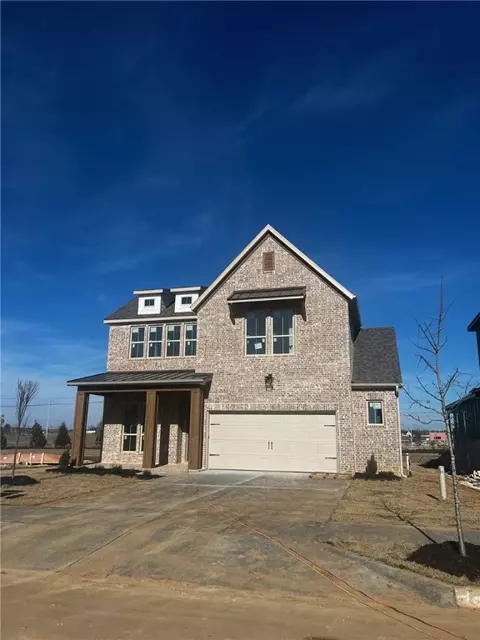 450 Fox Trl, Elm Springs, AR 72762