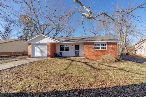 908 N 30th St, Rogers, AR 72756