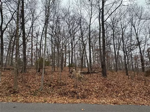 Bradford Drive, Bella Vista, AR 72715