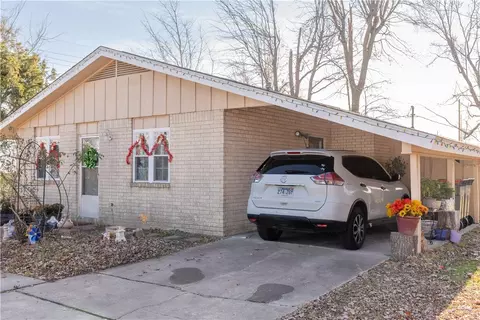 511 Fink Dr, Springdale, AR 72764