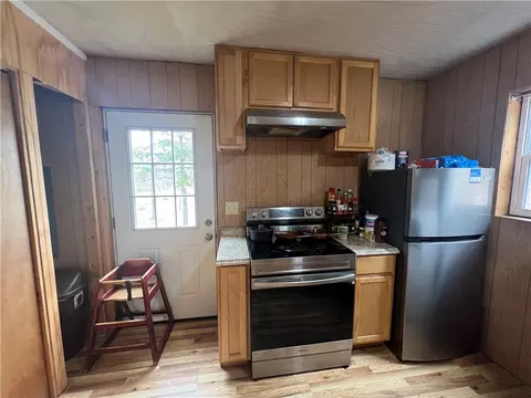 Kitchen - 960 Wildemar Ln, Timbo, AR 72680 photo 2 of 5