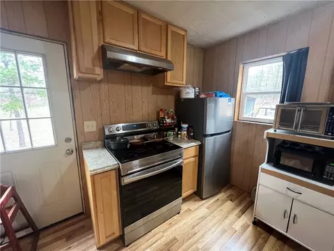 Kitchen - 960 Wildemar Ln, Timbo, AR 72680 photo 3 of 5