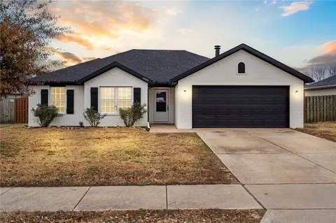 4503 SW Limestone Ave, Bentonville, AR 72712