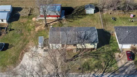 348 Carr Ct, Harrison, AR 72601 photo 2