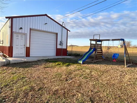 348 Carr Ct, Harrison, AR 72601 photo 9