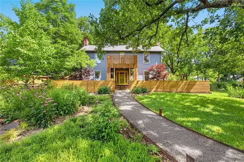 420 E Rebecca St, Fayetteville, AR 72701