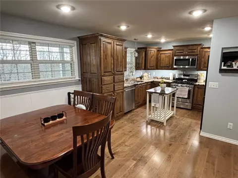 Kitchen - 10377 Devore Dr, Harrison, AR 72601 photo 1 of 8