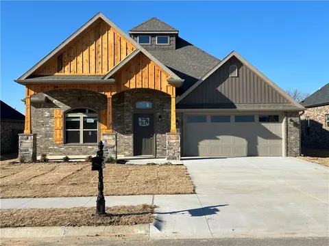 1021 Flat Rock St, Bentonville, AR 72713