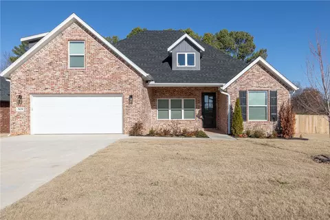 5628 Poppy Ave, Springdale, AR 72762