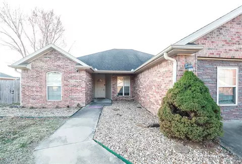 67 Northaven St, Farmington, AR 72730