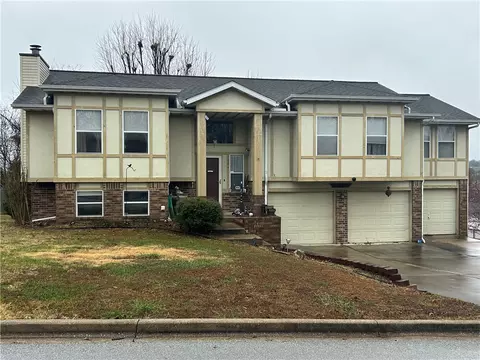 1604 Augusta, Harrison, AR 72601