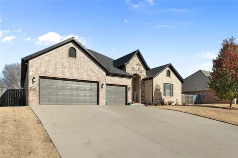 Exterior - 2000 Sicily Ave, Lowell, AR 72745 photo 8 of 8