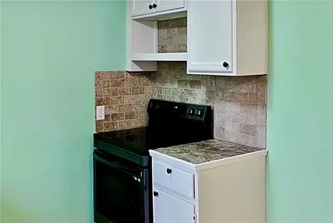 Kitchen - 16657 Joy Loop, Lowell, AR 72745 photo 3 of 3