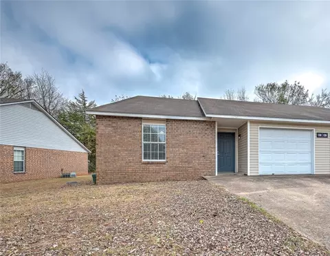 1298 N Boxley Ave, Fayetteville, AR 72704