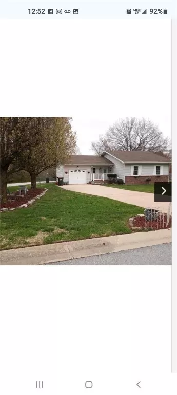 111 Amber St, Cassville, MO 65625