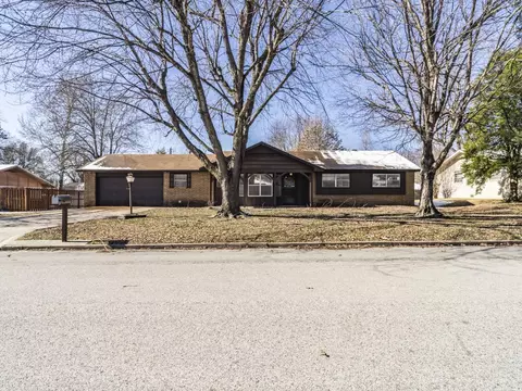 Undisclosed, Rogers, AR 72758