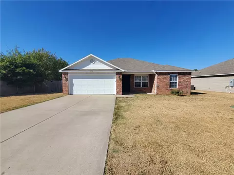 3418 Justice Dr, Springdale, AR 72764