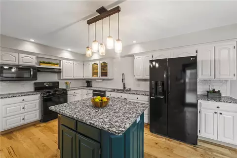 Kitchen - 115 Cypress St, Centerton, AR 72719 photo 1 of 2