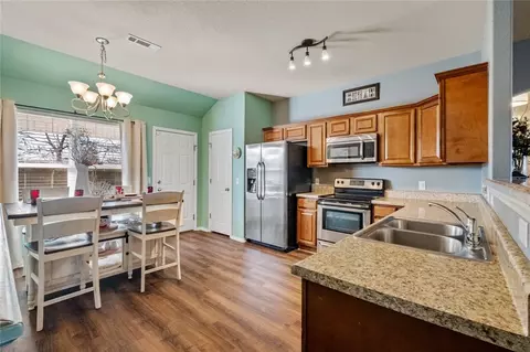 831 Meadowridge Ct, Centerton, AR 72719 photo 9