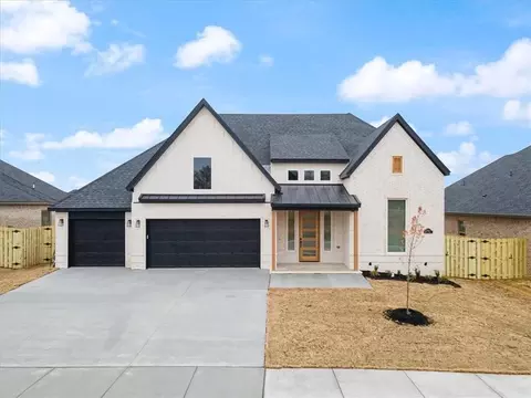 481 Silverview Ave, Centerton, AR 72719