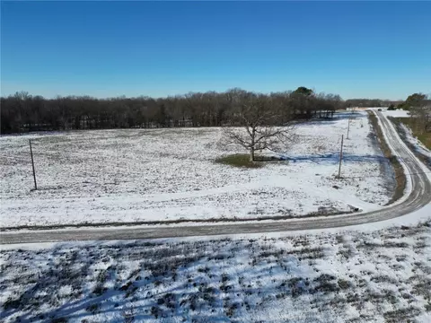 17537 Readings Ranch Ln, Siloam Springs, AR 72761