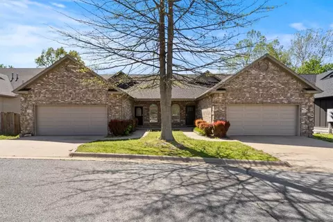 1515 1517 Belle Royal Ct, Bentonville, AR 72712