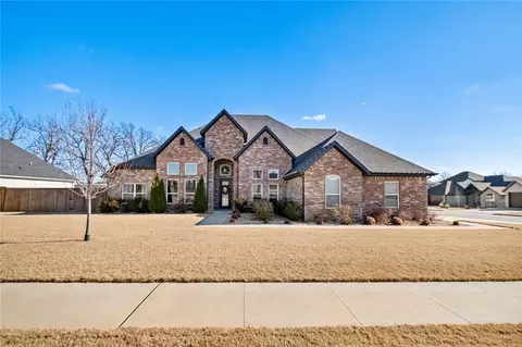 1910 Stable St, Centerton, AR 72719