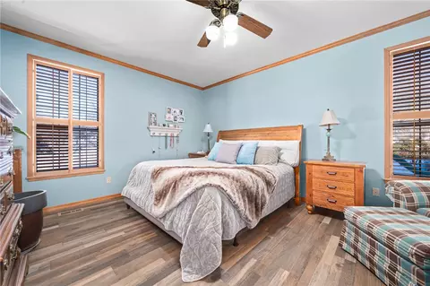 Bedroom - 1025 Riverview Dr, Alma, AR 72921 photo 1 of 7
