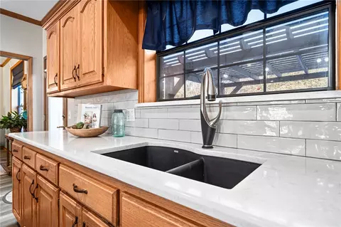 Kitchen - 1025 Riverview Dr, Alma, AR 72921 photo 7 of 7
