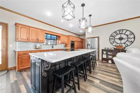 Kitchen - 1025 Riverview Dr, Alma, AR 72921 photo 2 of 7