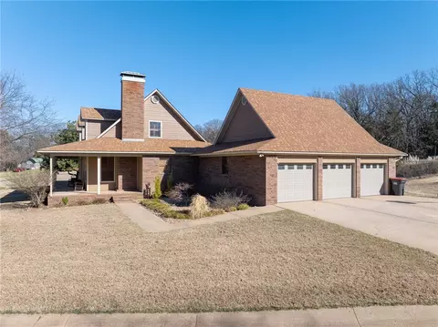 Exterior - 1025 Riverview Dr, Alma, AR 72921 photo 6 of 10