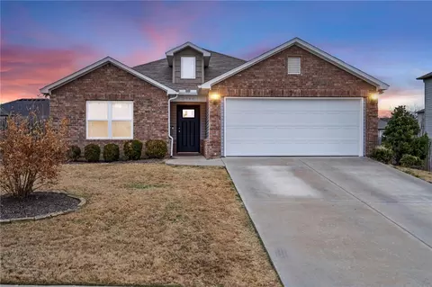 2544 Sebright Ave, Springdale, AR 72764
