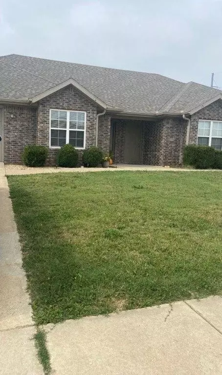 201 Sage St, Centerton, AR 72719