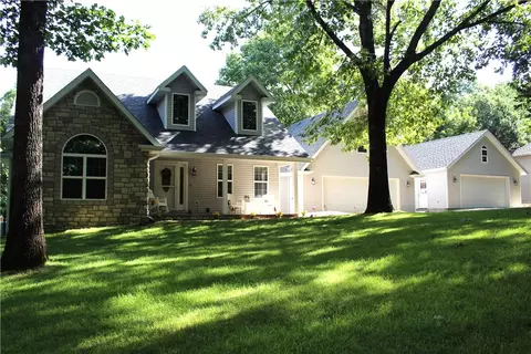 Exterior - 635 Ranchview Rd, Ridgedale, MO 65739 photo 1 of 15