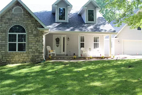 Exterior - 635 Ranchview Rd, Ridgedale, MO 65739 photo 2 of 15