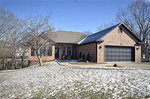 6 Liddy Ln, Bella Vista, AR 72715