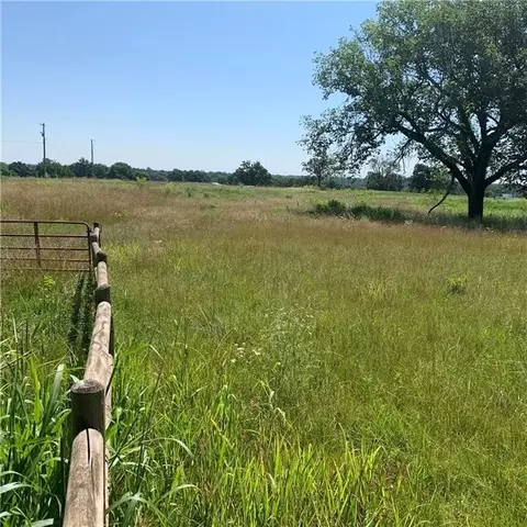 Dowell, Springdale, AR 72762 photo 2