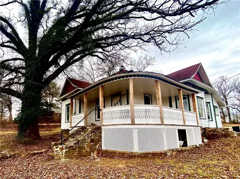 256 Hill St, Winslow, AR 72959