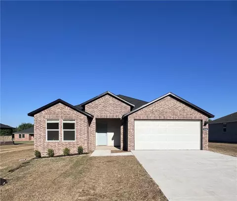 3104 N Bella St, Siloam Springs, AR 72761