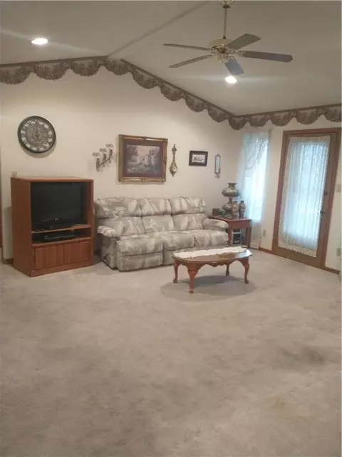 905 Craig St, Berryville, AR 72616