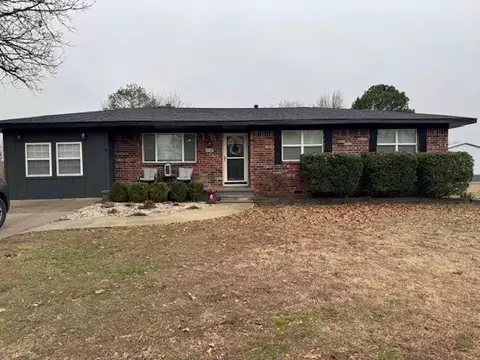 12567 Paige Ln, Farmington, AR 72730