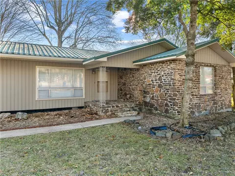 445 Cooper Dr, Harrison, AR 72601 photo 2