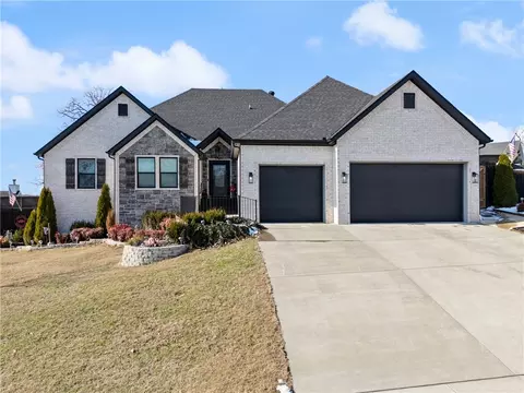 1340 Lee St, Pea Ridge, AR 72751
