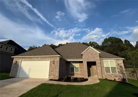 2908 N Chapel Dr, Fayetteville, AR 72704
