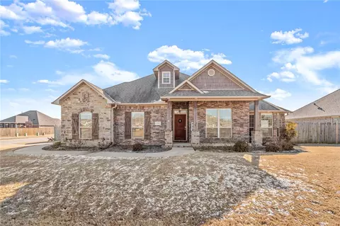 1701 Gaines St, Pea Ridge, AR 72751