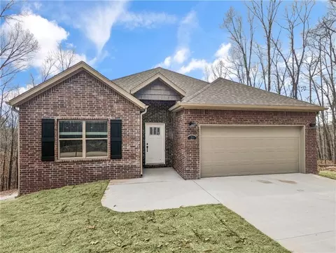 18 Shanklin Dr, Bella Vista, AR 72715
