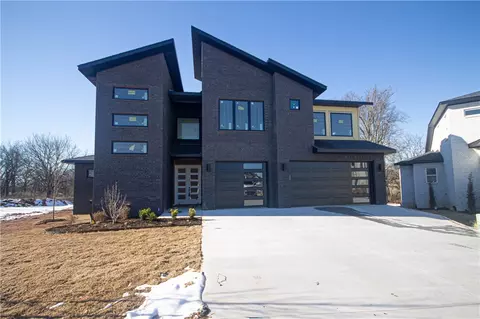 6400 SW Dawning Path St, Bentonville, AR 72713