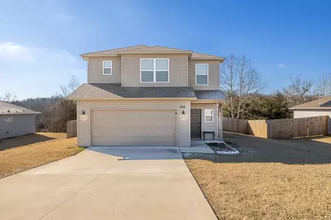 146 Cooper St, Huntsville, AR 72740